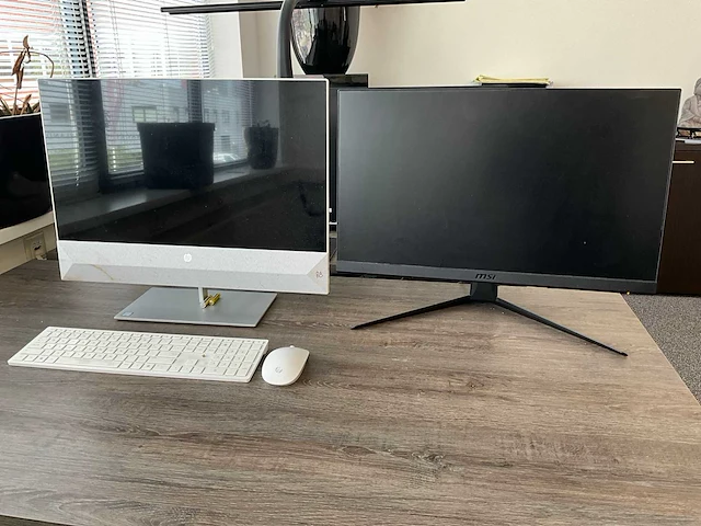 Hp 24-xa0500nd pavillion all-in-one desktop - afbeelding 1 van  9