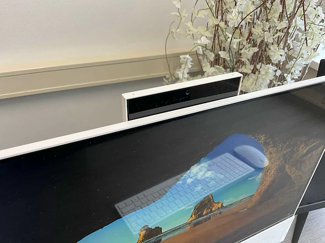 Hp 24-xa0500nd pavillion all-in-one desktop - afbeelding 9 van  10