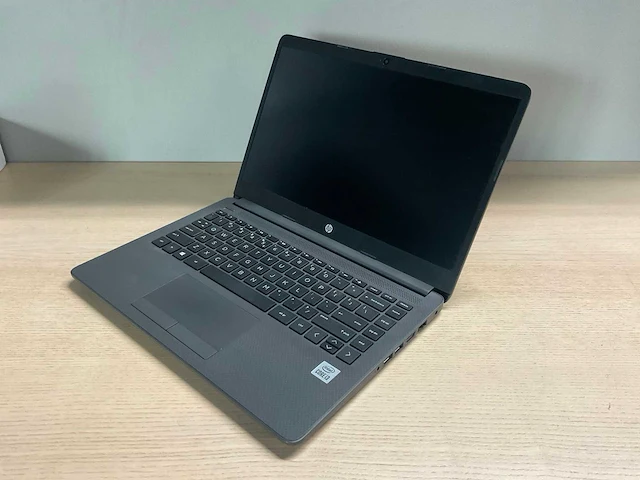 Hp 240 g8 laptop - afbeelding 2 van  8