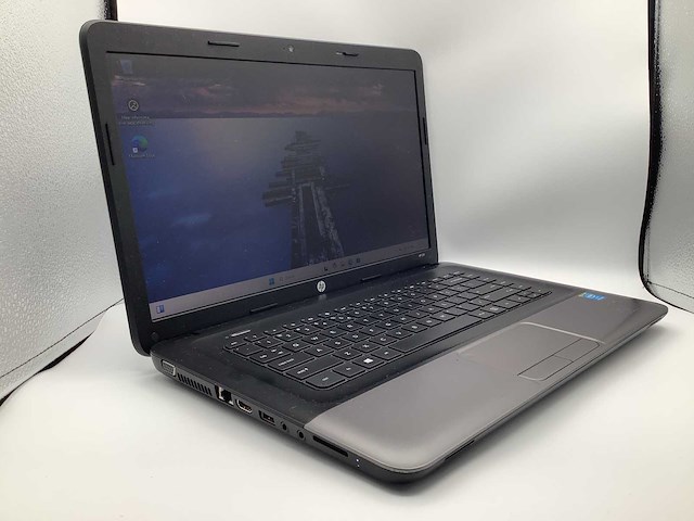 Hp 250 g1 laptop - afbeelding 1 van  5