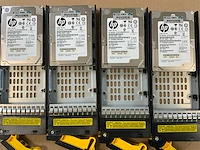 Hp 3par m6710, 23x 300 gb hdd (syjkt0300gbas15k) + 1x 300 gb hdd (hkcf0300s5xeno15) netwerkopslag - afbeelding 2 van  15
