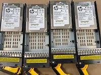 Hp 3par m6710, 23x 300 gb hdd (syjkt0300gbas15k) + 1x 300 gb hdd (hkcf0300s5xeno15) netwerkopslag - afbeelding 3 van  15