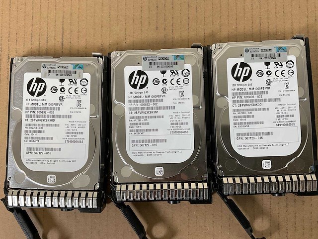 Hp (3parb-st1329/d3700) 24x 1 tb sas(mm1000fbfvr) disk array enclosure - afbeelding 3 van  17