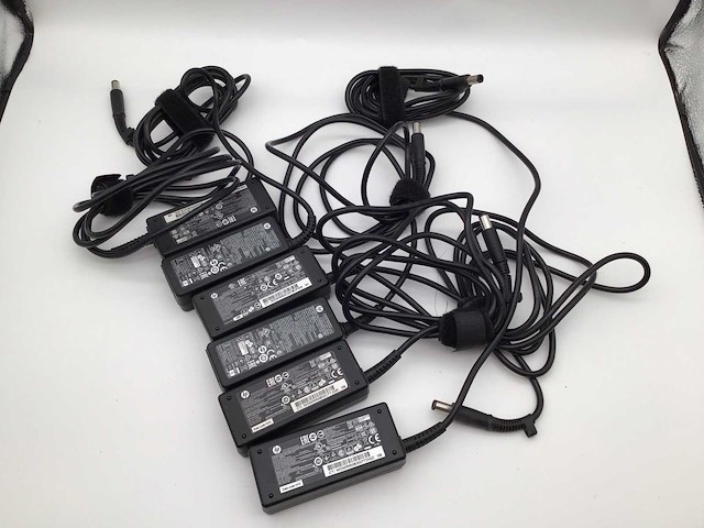 Hp 45 watt laptop adapter (6x) - afbeelding 4 van  5