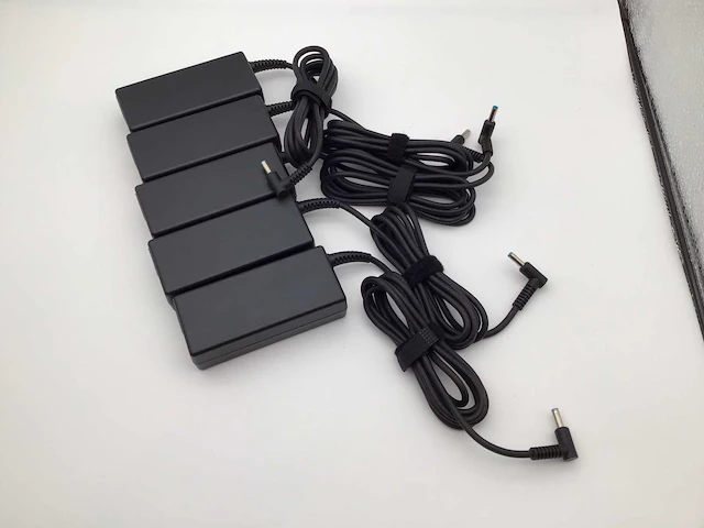Hp 65 watt laptop adapter (5x) - afbeelding 3 van  5