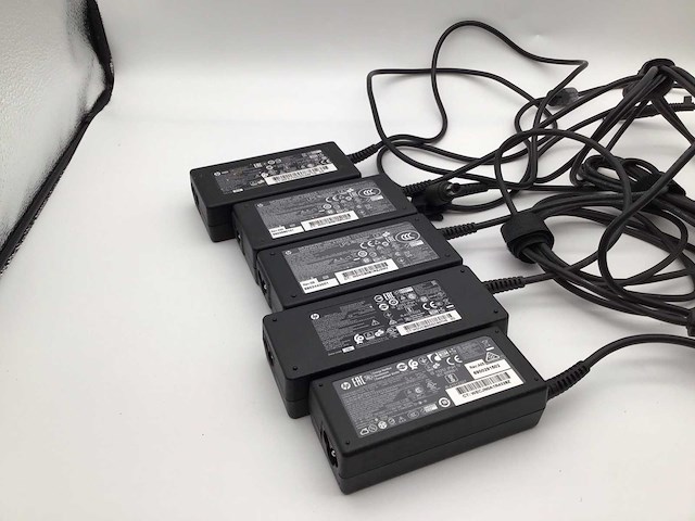 Hp 65 watt laptop adapter (5x) - afbeelding 2 van  5