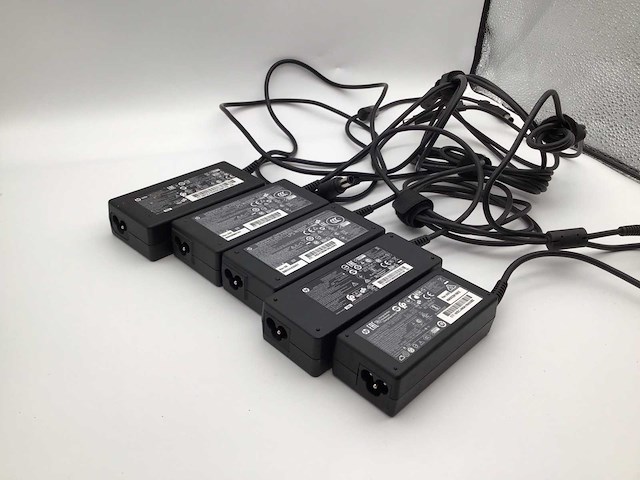 Hp 65 watt laptop adapter (5x) - afbeelding 3 van  5