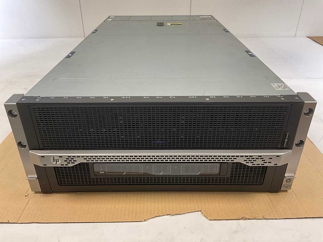 Hp (711748-005) moonshot 1500 management chassis with 39x m700 blades & 3x m300 blades - afbeelding 1 van  12