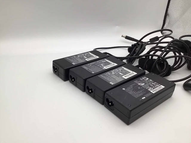 Hp 90 watt laptop adapter (4x) - afbeelding 3 van  5