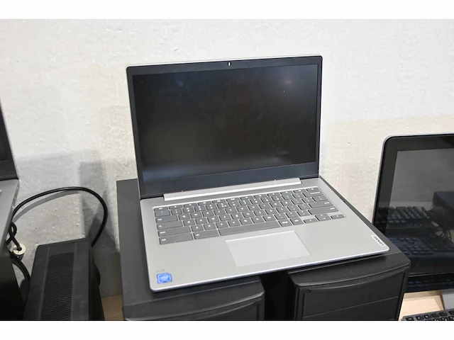 Hp, apple, dell, lenovo, etc. partij desktops, tablet, laptops, monitoren, etc. - afbeelding 7 van  12