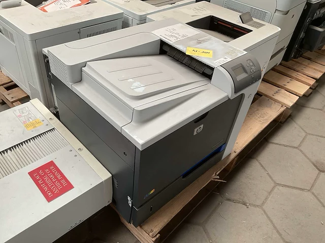 Hp color laserjet cp4525 printer - afbeelding 1 van  2