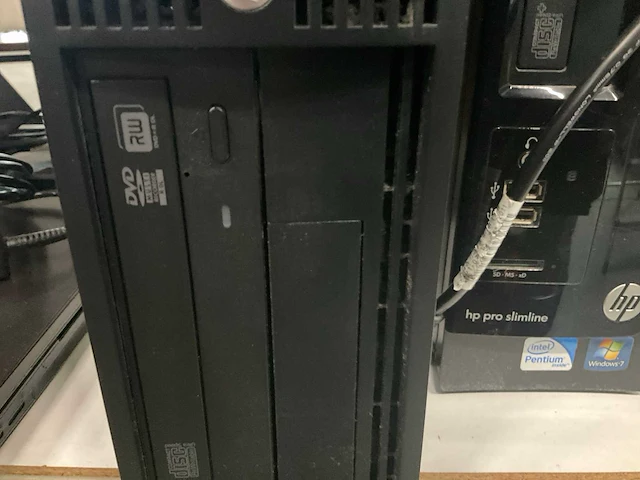 Hp compaq pro 4300 desktop - afbeelding 2 van  2