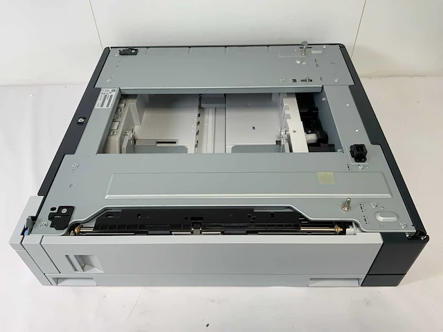Hp (cp5225) / (2530b003aa) color laser jet professional printer with 500-sheet paper tray - afbeelding 3 van  15