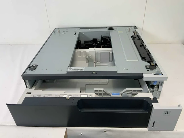 Hp (cp5225) / (2530b003aa) color laser jet professional printer with 500-sheet paper tray - afbeelding 6 van  15