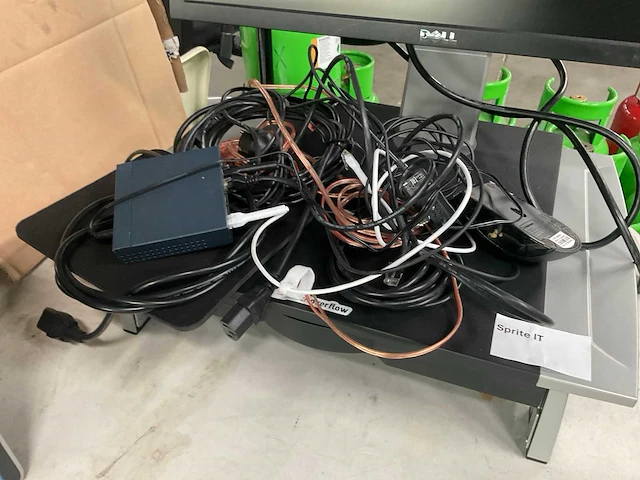 Hp desktop met monitor - afbeelding 3 van  10