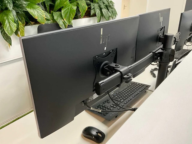 Hp e233 monitoren op arm - afbeelding 4 van  9