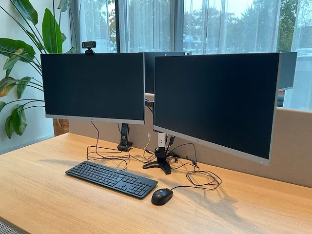 Hp e243 monitor - afbeelding 1 van  5