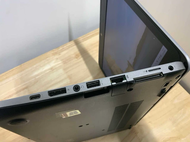 Hp elitebook 820 g4 laptop - afbeelding 7 van  8