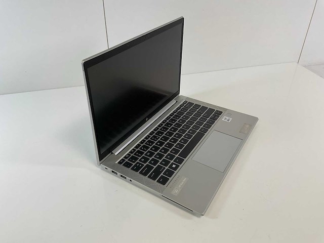 Hp elitebook 830 g7 13,3”, core(tm) i7 10th gen, 16 gb ram, 512 gb nvme laptop - afbeelding 2 van  7