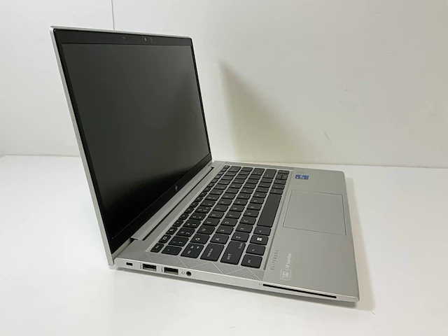 Hp elitebook 830 g8 13.3”, core(tm) i7 11th gen, 16 gb ram, 512 gb nvme laptop - afbeelding 2 van  7