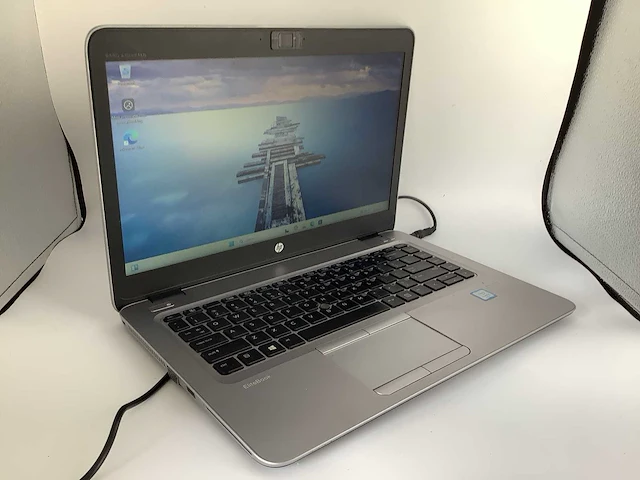Hp elitebook 840 g3 laptop - afbeelding 1 van  6