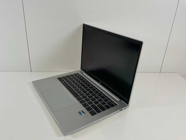 Hp elitebook 840 g9 14”, core(tm) i7 12th gen, 32 gb ram, 512 gb nvme laptop - afbeelding 3 van  9