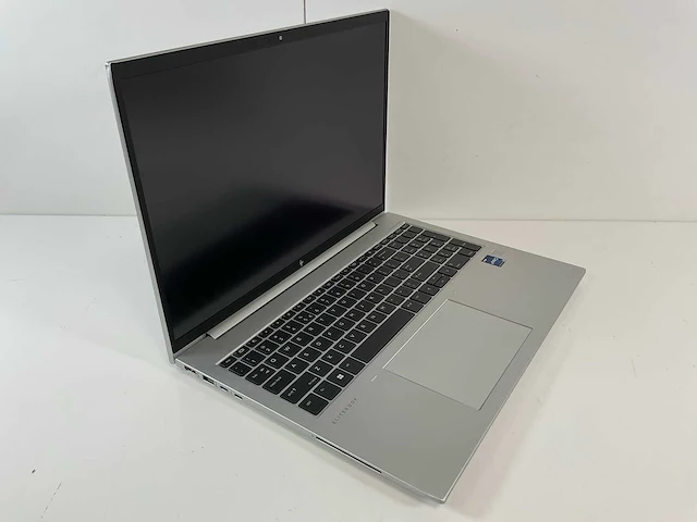 Hp elitebook 860 g10 16”, core(tm) i7 13th gen, 32 gb ram, 1 tb nvme laptop - afbeelding 2 van  8