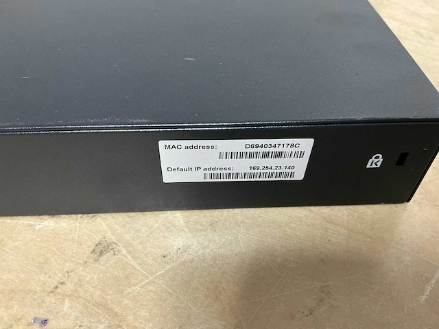 Hp jg922a 8-port 10/100 gigabit switch - afbeelding 2 van  2