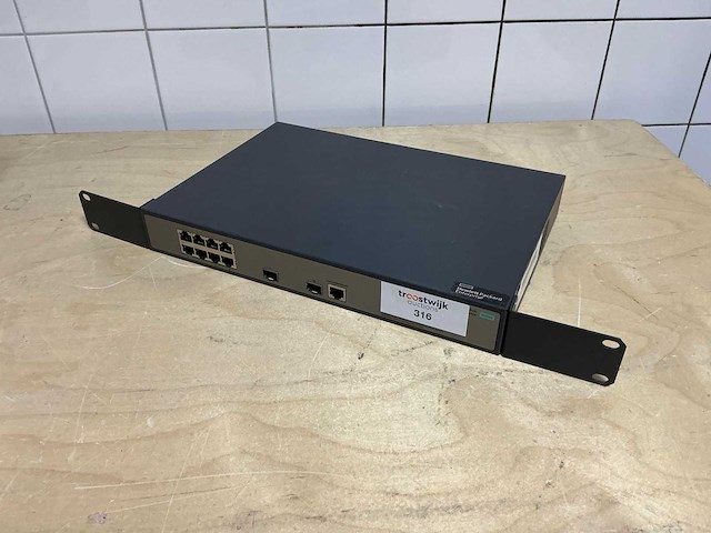 Hp jg922a 8-port 10/100 gigabit switch - afbeelding 1 van  3