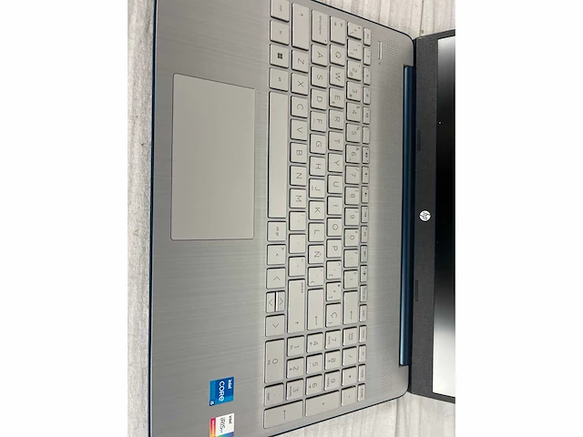 Hp laptop 15s-fq4090ns i5/8gb/256gb - afbeelding 4 van  5