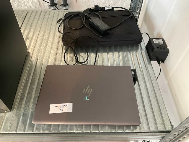 Hp laptop - afbeelding 1 van  2