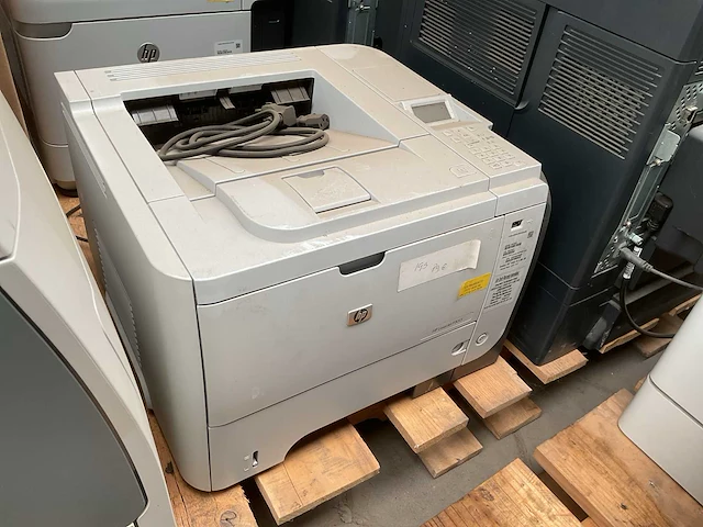 Hp laserjet p3015 printer - afbeelding 1 van  2