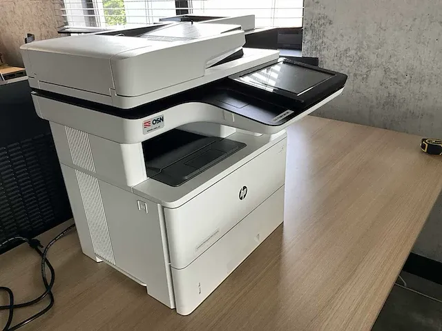 Hp mfp e52545 laserprinter - afbeelding 2 van  6