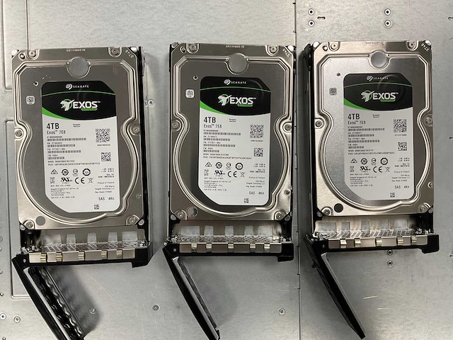 Hp (nmbla-0002-1200) - 21x 4 tb seagate (st4000nm0095) & 3x 1,92 tb samsung (mz-7lm1t9n) nimble dual controller storage array - afbeelding 2 van  13