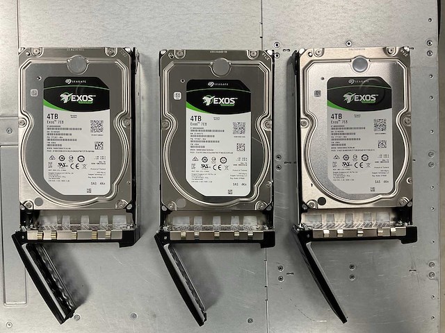 Hp (nmbla-0002-1200) - 21x 4 tb seagate (st4000nm0095) & 3x 1,92 tb samsung (mz-7lm1t9n) nimble dual controller storage array - afbeelding 12 van  13