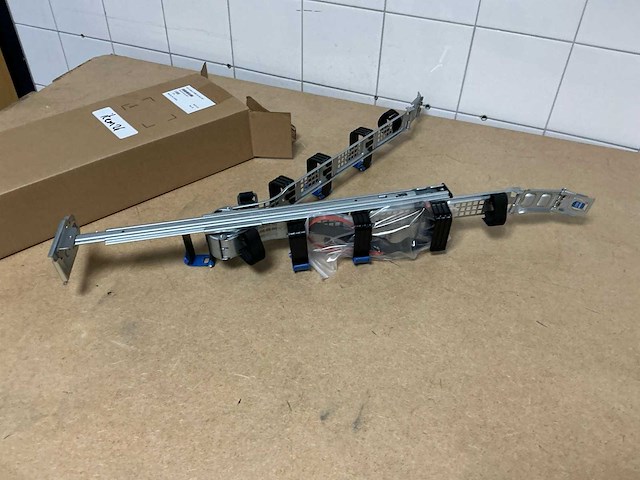 Hp p21512-001 server kit - afbeelding 1 van  3