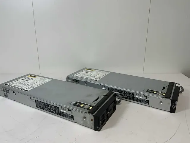 Hp proliant bl460c gen10, 2x xeon(r) gold 6134, 8x 64 gb ram, no hdd blades (2x) - afbeelding 3 van  8