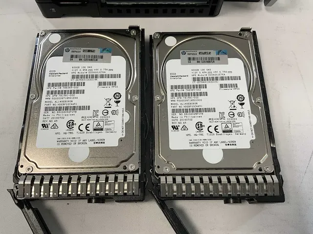 Hp proliant bl460c gen9, xeon(r) e5-2637 v4, 6x 32 gb ram, 2x 600 gb sas (eg0600jetka) blades (2x) - afbeelding 8 van  9