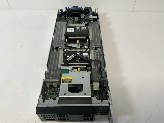 Hp proliant bl460cc gen9, 2x xeon(r) e5-2667 v3, 12x 32 gb ram, no hdd blades (2x) - afbeelding 6 van  8
