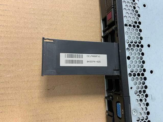 Hp proliant dl360, 2x xeon(r) e5-2620, 4x 16 gb ram, 3x 1 tb(mz-75e1t0) rack mount chassis - afbeelding 9 van  9