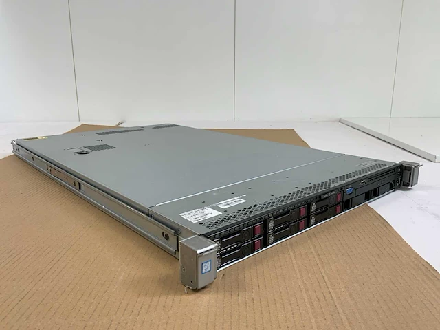Hp proliant dl360 g9, 2x xeon(r) e5-2620 v3, 8x 8 gb ram, 5x 600 gb sas(eg000600jwjnp) - 1x 600 gb sas(eg000600jwebh) rack mount chassis - afbeelding 4 van  10