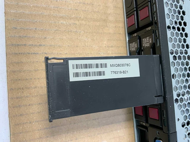 Hp proliant dl360 g9, 2x xeon(r) e5-2620 v3, 8x 8 gb ram, 5x 600 gb sas(eg000600jwjnp) - 1x 600 gb sas(eg000600jwebh) rack mount chassis - afbeelding 9 van  10