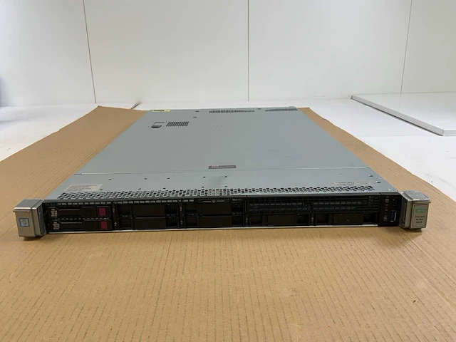 Hp proliant dl360 g9, 2x xeon(r) e5-2620 v4, 24x 16 gb ram, 2x 300 gb sas(eh000300jwktn) rack mount chassis - afbeelding 1 van  9