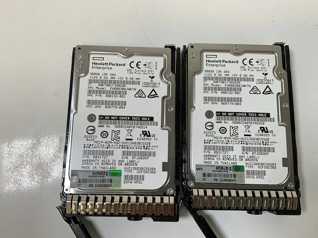 Hp proliant dl360 g9, 2x xeon(r) e5-2620 v4, 24x 16 gb ram, 2x 300 gb sas(eh000300jwktn) rack mount chassis - afbeelding 9 van  9