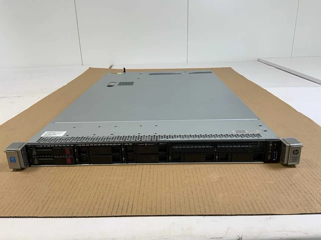 Hp proliant dl360 g9, 2x xeon(r) e5-2630l v3, 12x 32 gb ram, 2x 300 gb sas(eh0300jedhc) rack mount chassis - afbeelding 1 van  9