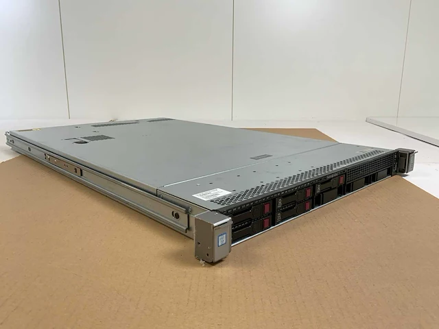 Hp proliant dl360 g9, 2x xeon(r) e5-2650 v4, 8x 16 gb ram, 3x 480 gb ssd(lk0480gfjsk) - 2x 1.8 tb sas(al14seb18eq) rack mount chassis - afbeelding 2 van  9