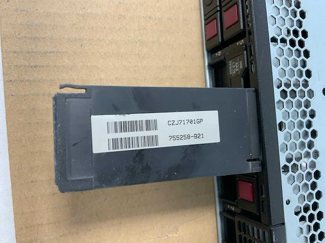 Hp proliant dl360 g9, 2x xeon(r) e5-2650 v4, 8x 16 gb ram, 3x 480 gb ssd(lk0480gfjsk) - 2x 1.8 tb sas(al14seb18eq) rack mount chassis - afbeelding 7 van  9