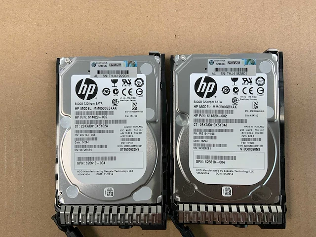 Hp proliant dl360 g9, xeon(r) e5-2620 v4, 1x 16 gb ram, 2x 400 gb ssd(mk0400gctza) - 2x 146 gb sas(mk1401grrb) - 2x 146 gb sas(eh0146fbqdc) - 2x 500 gb hdd(mm0500gbkak) rack mount chassis - afbeelding 12 van  12