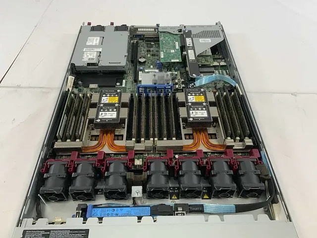 Hp proliant dl360 gen10, 2x xeon(r) gold 6142, 12x 64 gb ram, 2x 960 gb ssd (mk000960gwugh) rack mount chassis - afbeelding 5 van  8