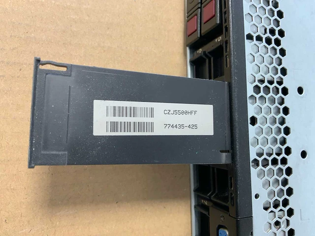 Hp proliant dl360, xeon(r) e5-2620, no ram, 2x 146 gb sas(eh0146fbqdc) rack mount chassis - afbeelding 8 van  9